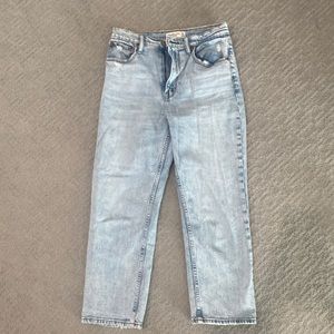 Abercrombie Ultra High Rise Straight Jean
